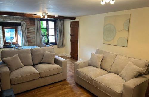 Knockerdown House | Knockerdown Cottages