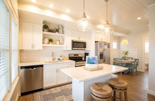 Celina House | Knot-A-Worry: 3 Bed/2 Bath Cottage w/Game Room and Hot Tub!