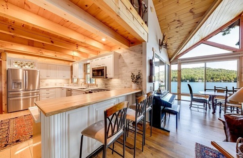 Clarkesville House | Knot Done | Luxurious Lakefront Lodge
