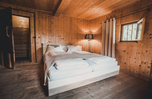 San Pancrazio House | Knottn Hüttl, authentic farmhouse, South Tyrol near Merano. CIN IT021084B43O6CXRDZ