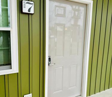 Mountain View Hotel | Knotty Squirrel Cabins