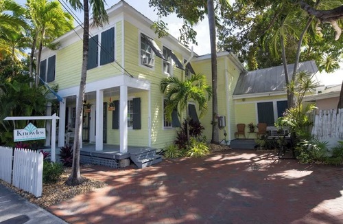 Historic Seaport House | Knowles Main House with Pool