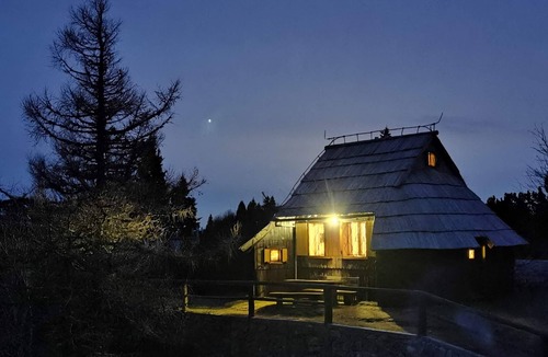 Kamnik Ski Chalet | Koča Kronca - Velika planina