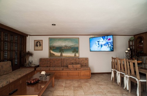 Neos Pirgos House | Kochili