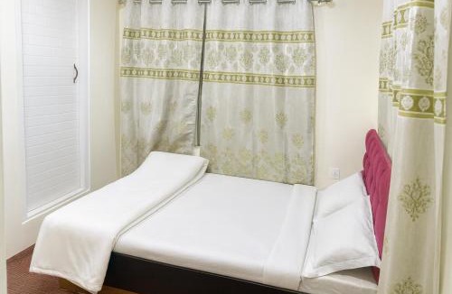 Dal Lake House | Koh E Nosh