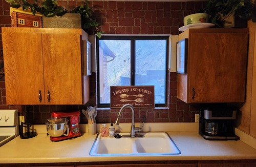 Kohls Ranch Cabin | Kohl's Ranch Creekside Cabin/Fishing, Hiking, Swimming - Adventure Awaits!
