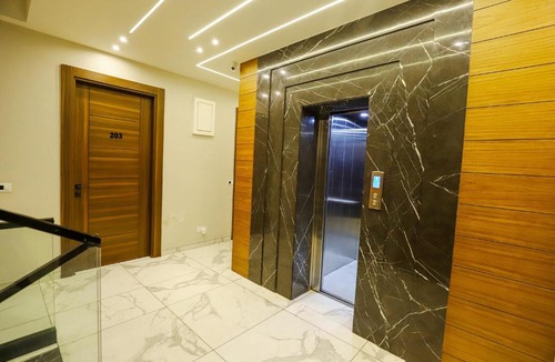 Sector 14 Hotel | Kohsa7