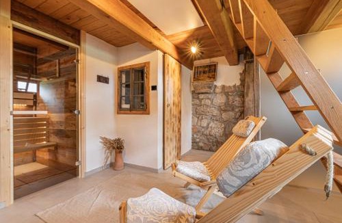 Metlika House | Kolpa Holidays