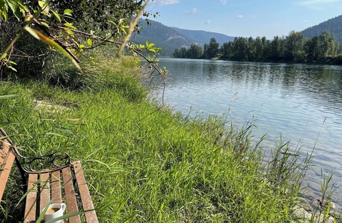 Libby House | Kootenai River Frontage with Panoramic Cabinet View