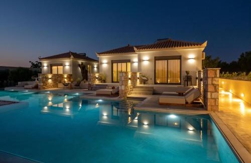 Pylos-Nestoras House | Koroni Poolside Suites