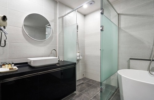 Sang-dong Hotel | Koryo Hotel