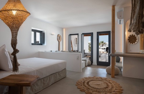 Naousa Hotel | Kosmitis Suites & Villas