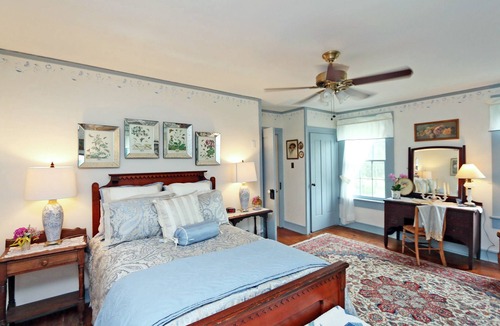 Wakenda House | Kosy Grove:19th Century Antebellum Historic Home and Grounds