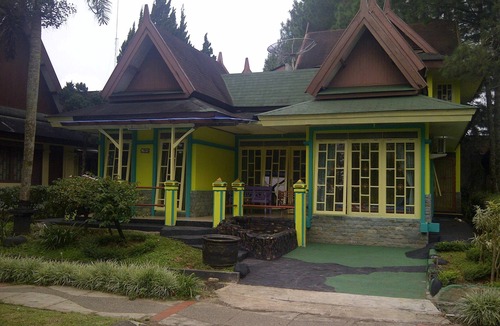 Cipanas Villa | Kota Bunga M