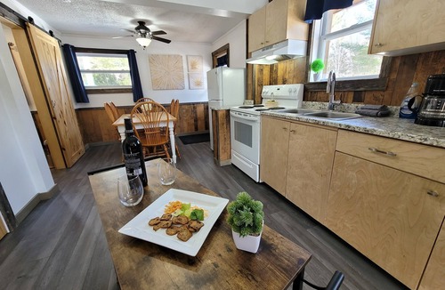 Saint Louis de Kent Hotel | Kouch Chalets