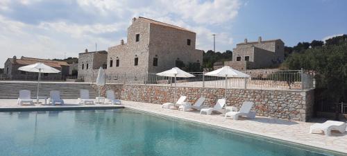 Omales Hotel | Koukouri Village