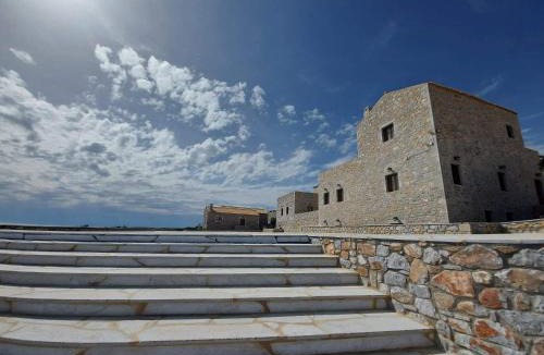 Omales Hotel | Koukouri Village