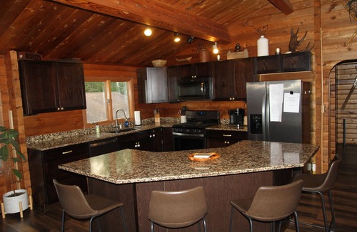 Crane Lake Cabin | Kozy Rustic Knot with water access to Crane Lake