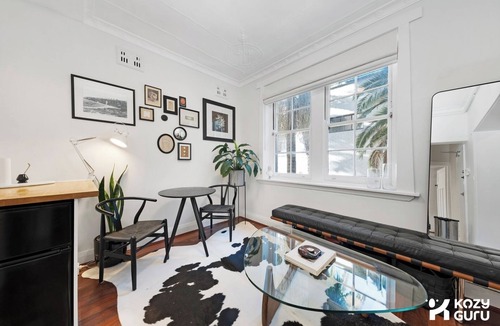 Kings Cross Apartment | KozyGuru | Rushcutters Bay | Elegant City Living