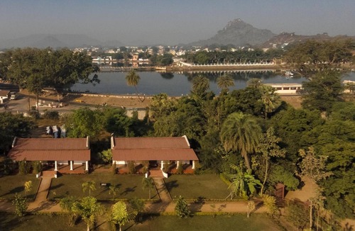 Kanker Hotel | KP Cottages