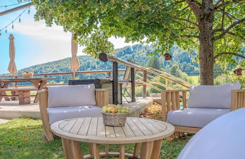 Velike Bloke Ski Chalet | Kraševec Lodge with Garden & Pool, Bloke, Slovenia