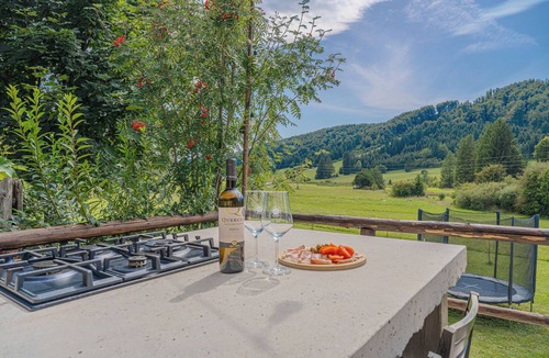 Velike Bloke Ski Chalet | Kraševec Lodge with Garden & Pool, Bloke, Slovenia