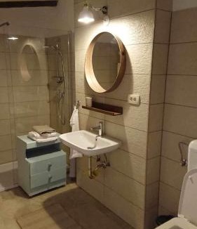 Komen Apartment | Kraska nisa