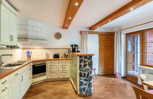 Grainau Apartment | Kraus Eibsee Apartment with Mountain View, Shared Terrace, and Wi-Fi
