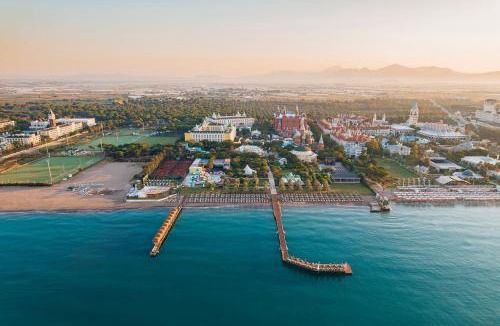 Kundu Resort | Kremlin Palace