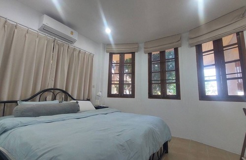Bang Po Hotel | Krisada Beach Resort