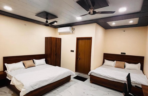 Mathura Hotel | Krishna Residency By Vrindavan Stays