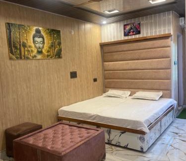 Rishikesh Hotel | Krishna Rooms