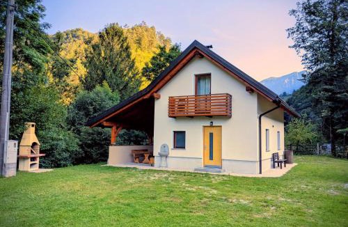 Gorenja Trebusa House | Krtajse