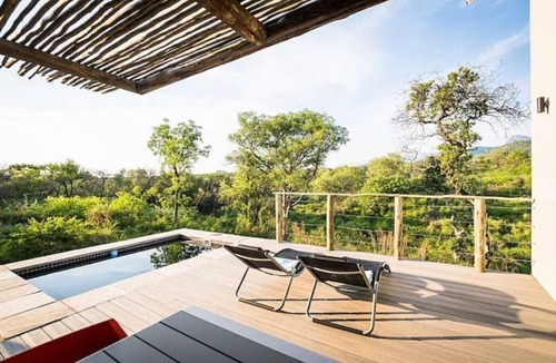 Hoedspruit Cottage | Kruger Cliffs Turaco cottage