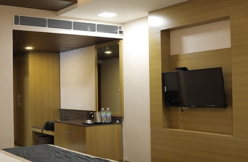 Tiruchengode Hotel | KRV Meridian