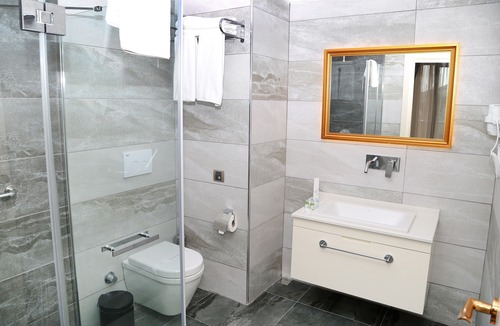 Gulyalı Hotel | Kubalic Hotel