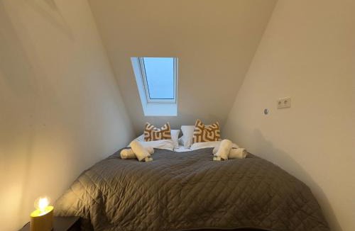 Stephansposching Apartment | KUELhome - Moderne Wohnung mit Küche & Parkplatz Ausblick auf den bayerischen Wald