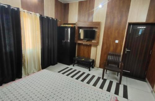 Kangra House | Kumar Home Stay by StayApart