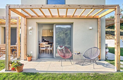 Termenades House | Kumquart estate/complex of 6 apartments comfort, privacy & Mediterranean charm