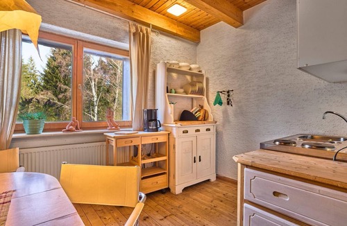St. Oswald Apartment | Kunst und Handwerk mit liebevollen Kleinigkeiten finden Sie um hauseigenen Laden.