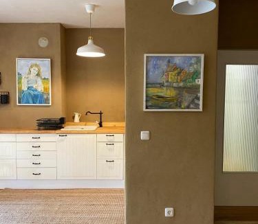 Kallmunz Apartment | KUNSTapARTment