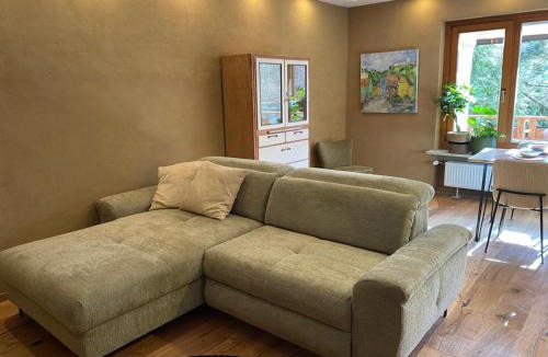 Kallmunz Apartment | KUNSTapARTment