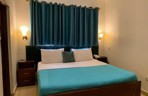 Accra Bed & Breakfast | Kunta Kinte Hotel