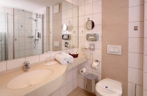 Bad Windsheim Hotel | Kurhotel Pyramide