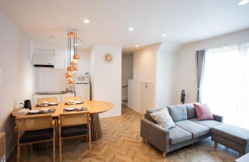 Hakodate Villa | Kuro