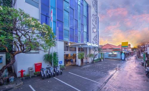 Downtown Kuta Hotel | Kuta Beach Hotel