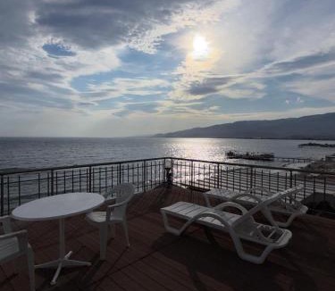 Akcay House | Kutlugün Sahil Otel