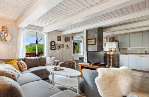 Torjulvagen Cabin | Kvila