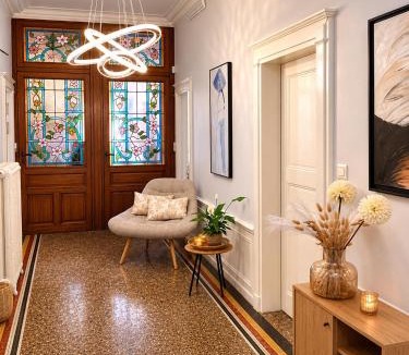 Ecommoy Bed & Breakfast | KVS concept Écommoy chambres haut de gamme proche circuit 24 heures Le Mans