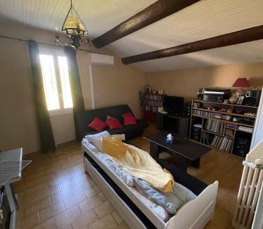 Courthezon Apartment | Kyaki